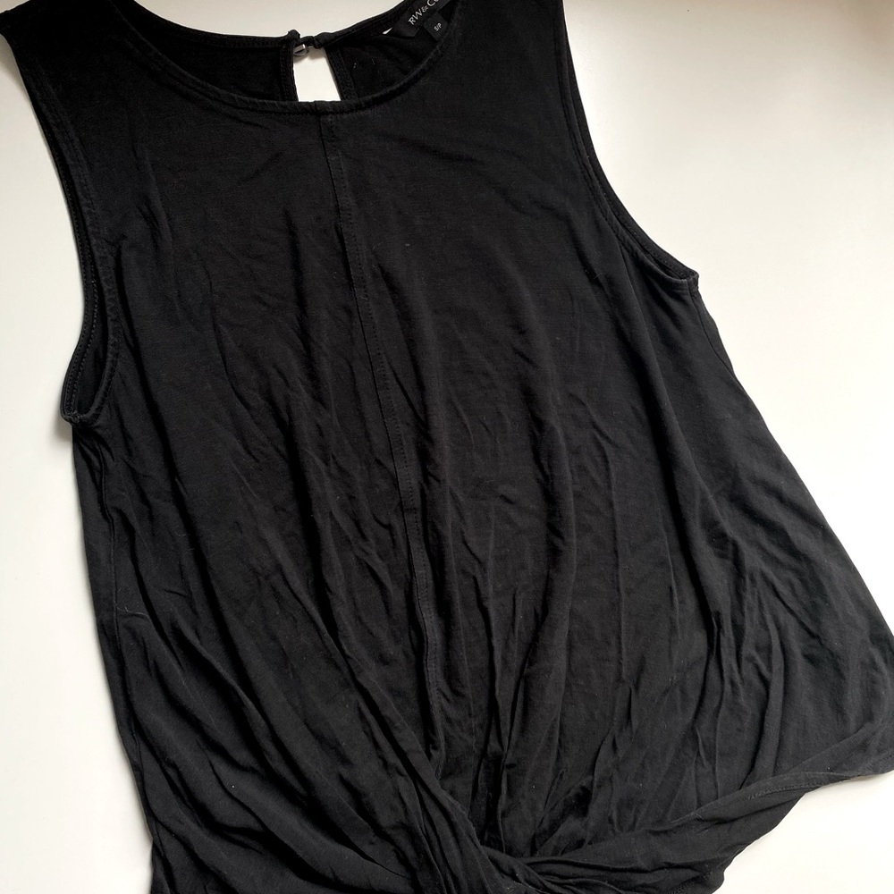 ⭐️SOLD⭐️Cross-over Tank Top